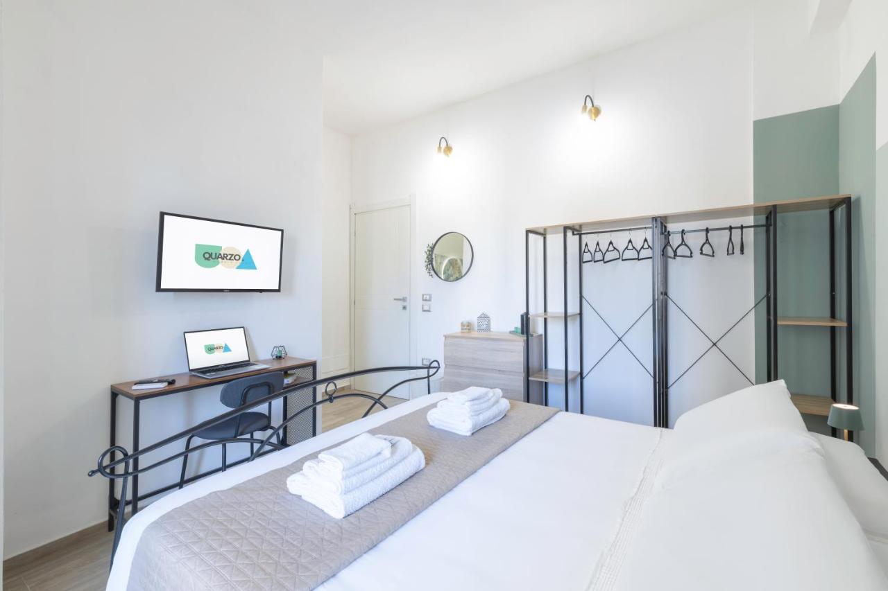 Quarzo. Modern Rooms Кальяри Экстерьер фото
