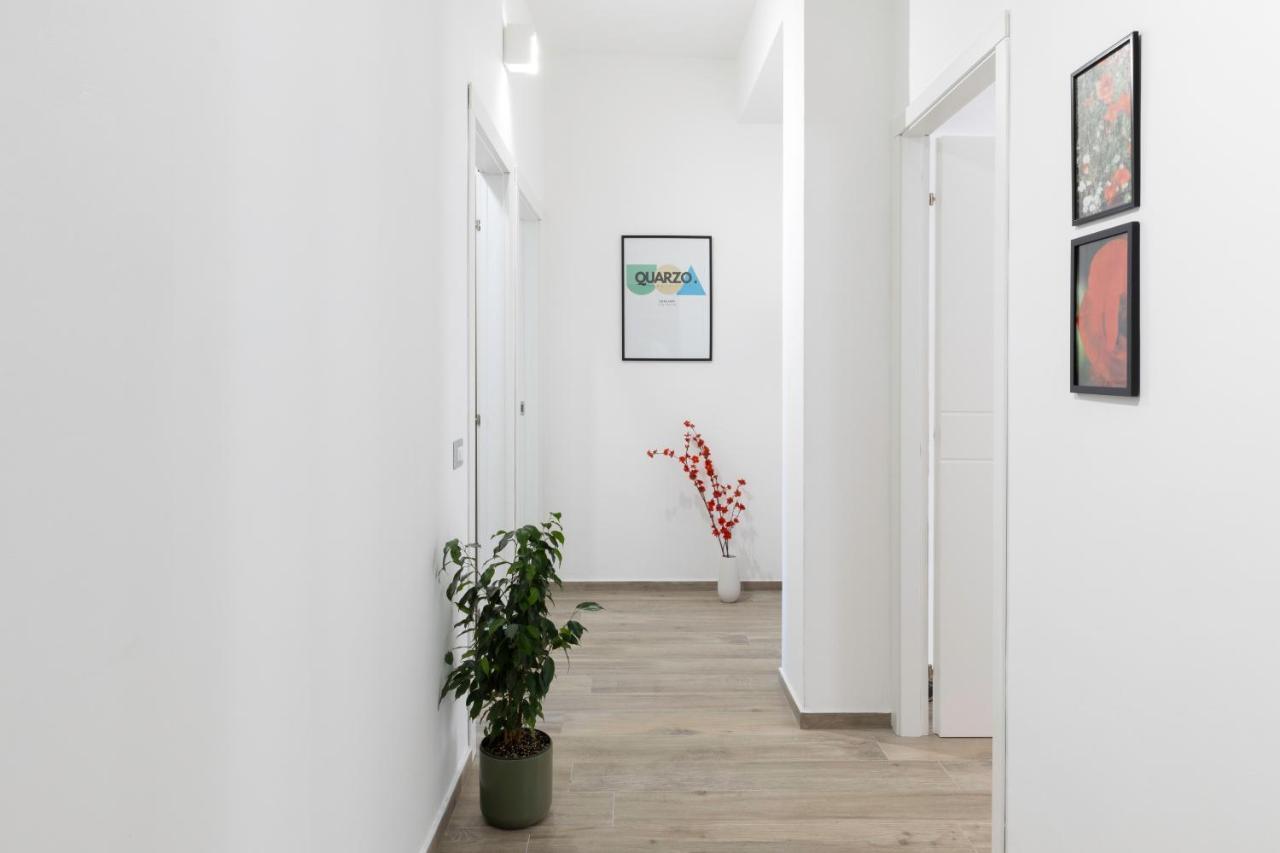 Quarzo. Modern Rooms Кальяри Экстерьер фото