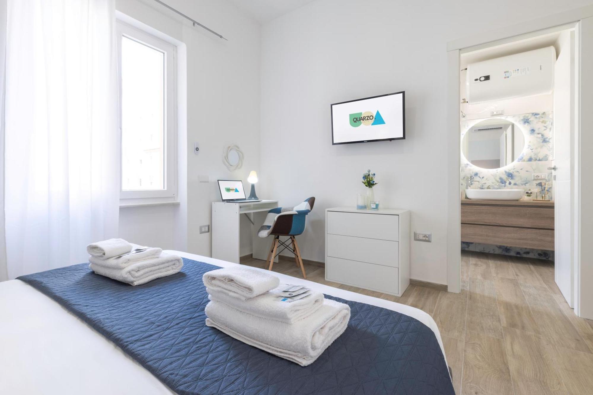 Quarzo. Modern Rooms Кальяри Экстерьер фото